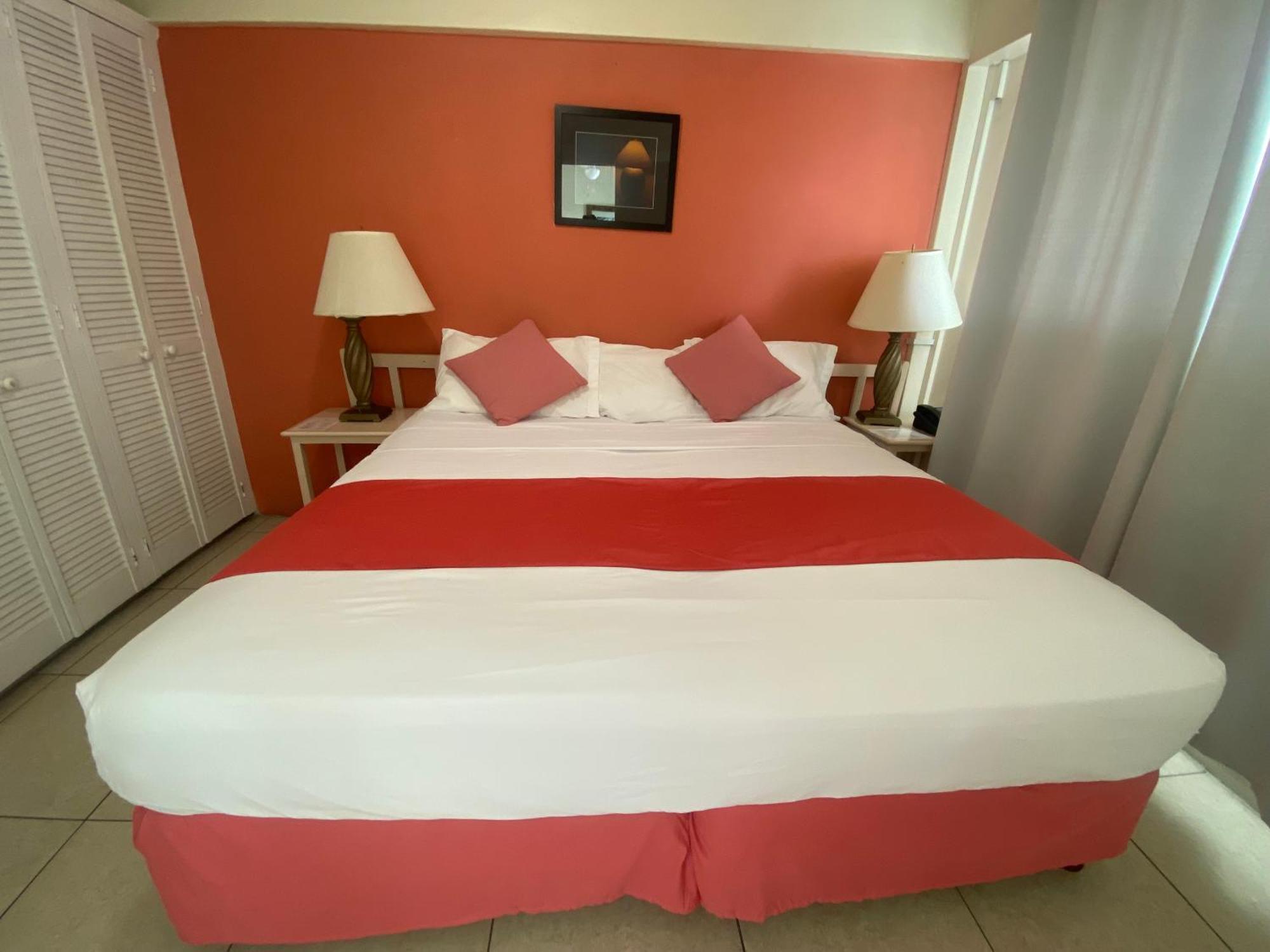 Melrose Beach Apartments Inc 브리지타운 객실 사진
